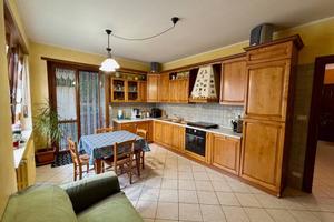 Appartamento di 92 m² con 3 locali e box auto a Lu