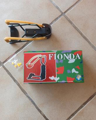 Fionda con pallini