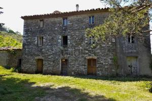 Appartamento di 106 m² con 4 locali e box auto a U