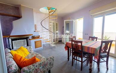 Casa vista mare con giardino, terrazzi e posto aut