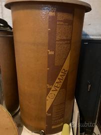 Contenitori in vetroresina