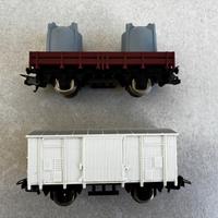 Coppia di vagoni merci Lima anni 70 scala H0