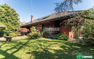 Prestigiosa Villa Singola di Ampia Metratura: Spa