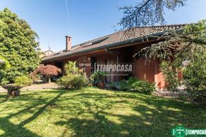 Prestigiosa Villa Singola di Ampia Metratura: Spa