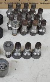 Set bulloni  usati originali VW