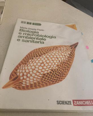 Libro biologia e microbiologia ambientale e sanita