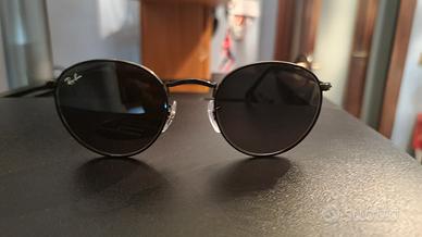 Occhiali da sole neri Ray-Ban RB3447n.  Rayban