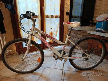 bicicletta da bambina 8/12 anni  Atala 