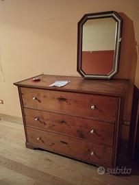Cassettiera in legno antico