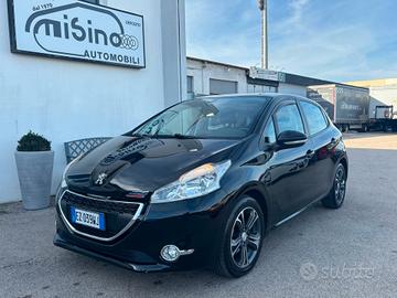 Peugeot 208 1.4 HDi 68 CV 5 porte Allure