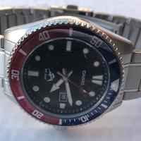 Casio Marlin  bracciale acciaio Mdv 106