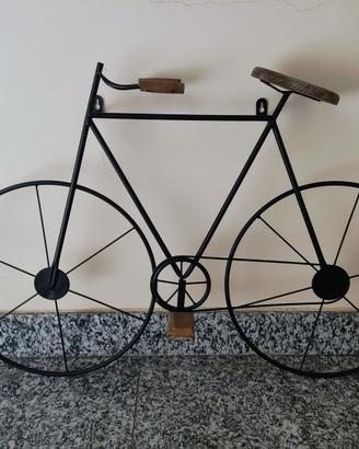Decorazione murale a forma di bicicletta