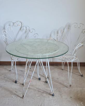 Tavolo e 2 poltrone ferro battuto