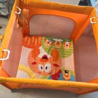Box Chicco arancione con peluche