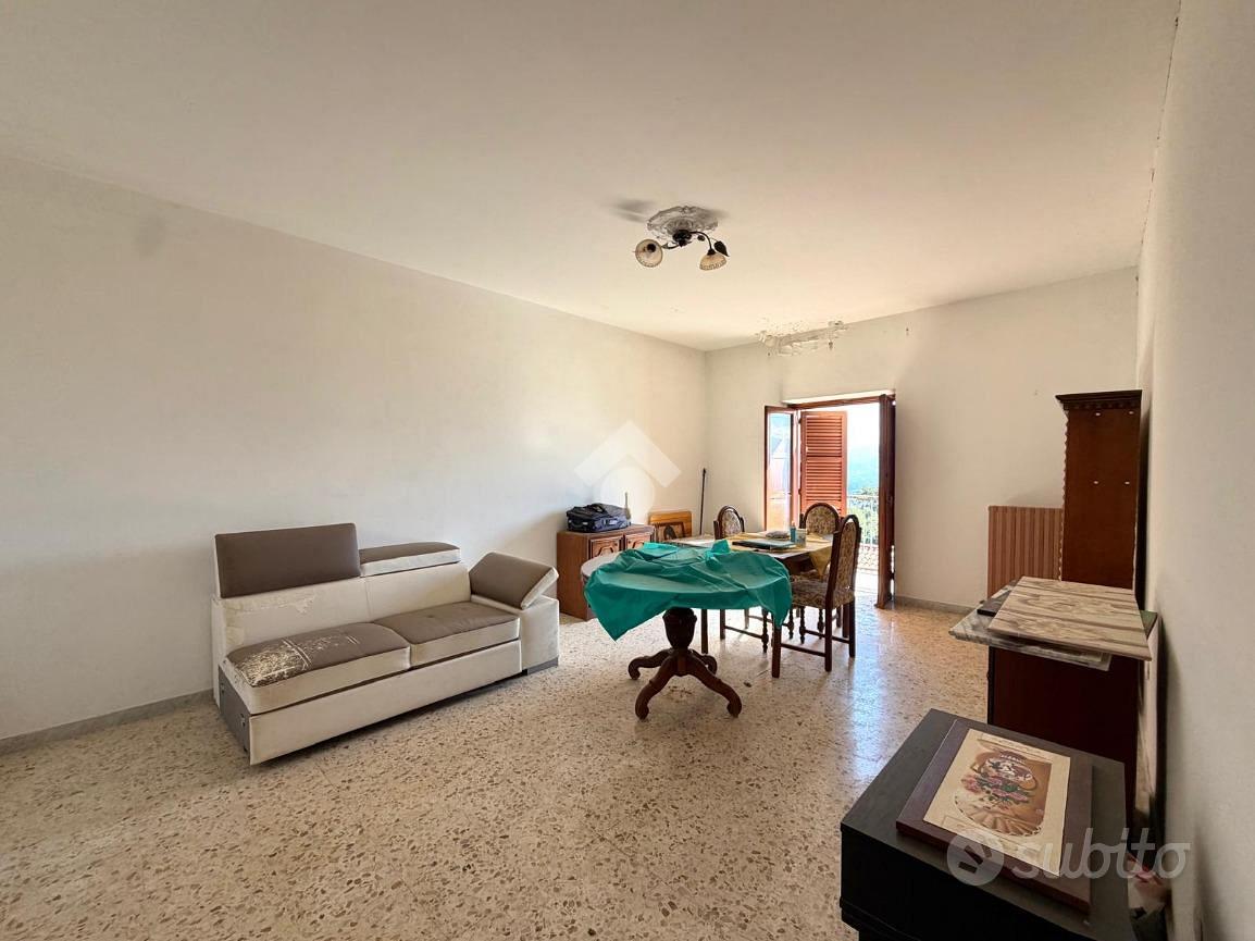 4 LOCALI A DIPIGNANO - Vista 3