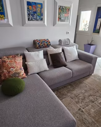 Divano con chaise lounge  , grigio in tessuto