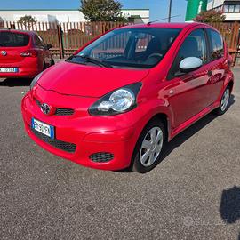 Toyota Aygo 1.0 12V VVT-i 5 porte Sol Connect
