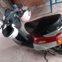 motorino piaggio zip