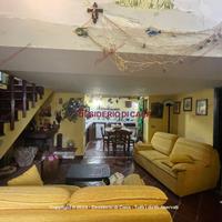 Casa, Campofelice di Roccella.