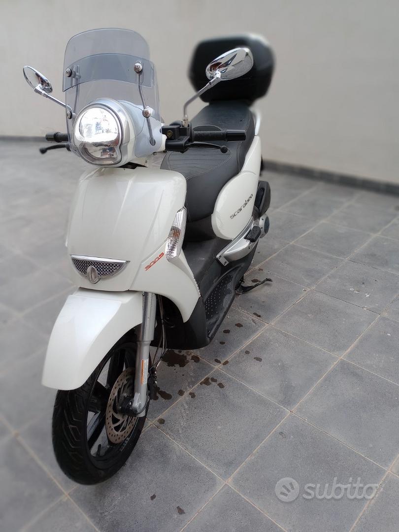 Scarabeo 300 Scarabeo Scooter Usato Aprilia Scarabeo 300 2010 Moto