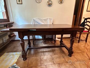 Tavolo stile “frattino” in legno massello e sedie