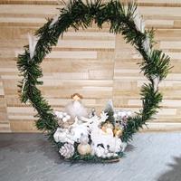 ghirlanda natalizia artigianale con luci led 