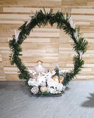 ghirlanda natalizia artigianale con luci led 