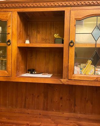 Credenza in arte povera