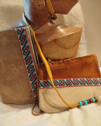 due bustine borsellino in pelle di daino 