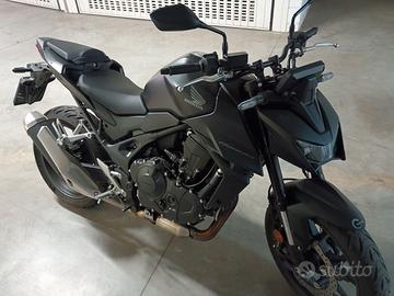 Hornet 750 immatricolazione 2026 senza  E-Clutch.