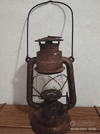 lanterna del periodo di guerra 