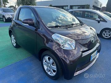 Toyota iQ 1.0 GPL E AUTOMATICA
