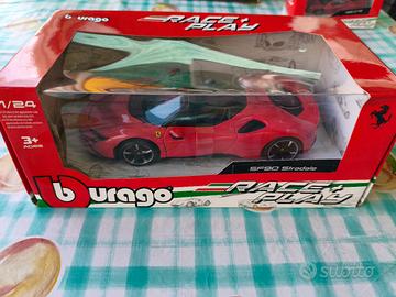 Lotto 3 Ferrari stradali Bburago 1:24-1:43-1:64

