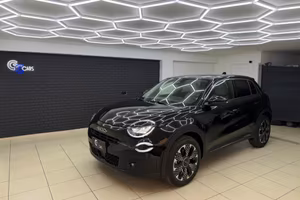 Fiat 600 Hybrid 110 CV DCT La Prima KM0 ITA