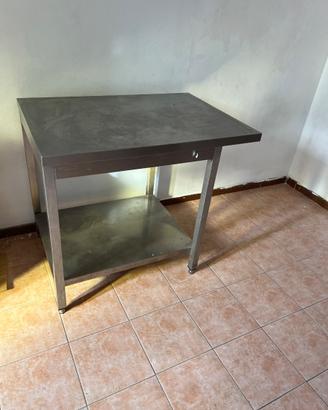 Tavoli acciaio
