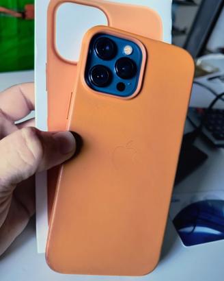 Cover originale Apple in pelle per 13 pro max