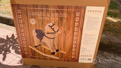 Cavallo a dondolo