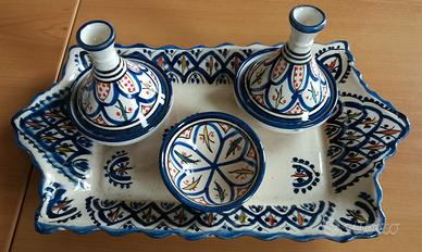 Splendide ciotole e vassoio in ceramica smaltata.