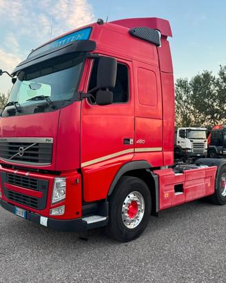 VOLVO FH 460 GLOBETROTTER TRATTORE STRADALE 4X2
