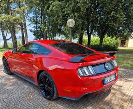 Ford Mustang Eco Boost NO Superbollo