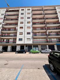 Ampio appartamento da ristrutturare, zona centro
