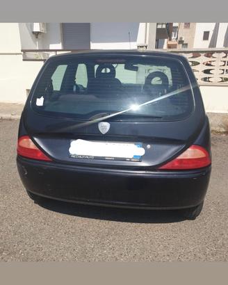 Lancia ypsilon elefantino