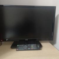 televisione mia 24"  decoder e DVD  integrati