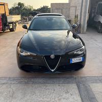Alfa Romeo Giulia 2.2 180cv