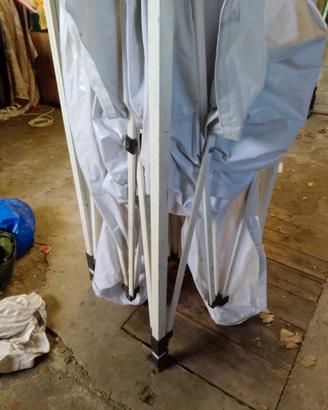 gazebo retrattile in ferro 