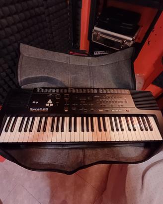 Tastiera Roland E28