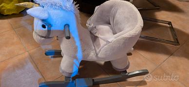 cavallo a dondolo