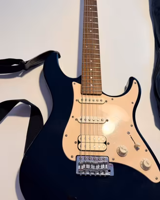 Yamaha EG 112C chitarra elettrica