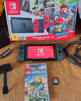 Nintendo Switch edizione Mario Odyssey 