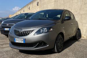 Lancia Ypsilon 1.0 FireFly 5 porte S&S Hybrid Silv